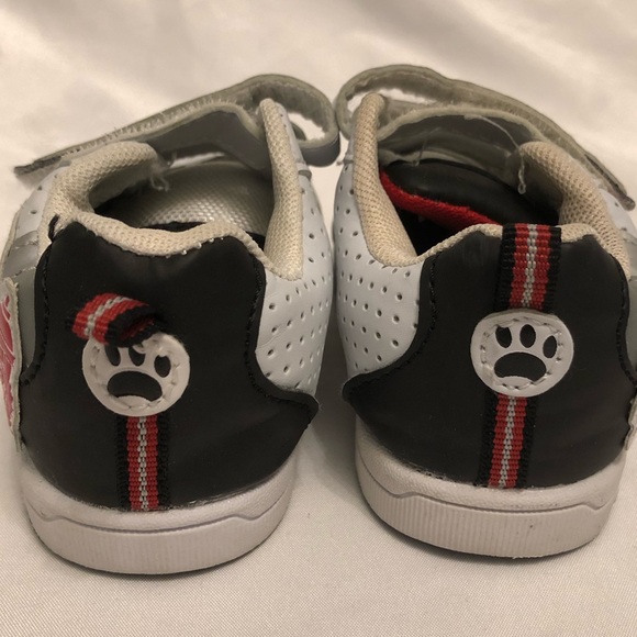 Shoes - Picture 3 of 4